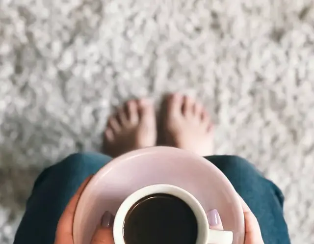 How To Get Tea Stains Out Of Carpet: 5 Easy Methods