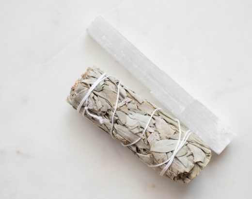 how to clean selenite