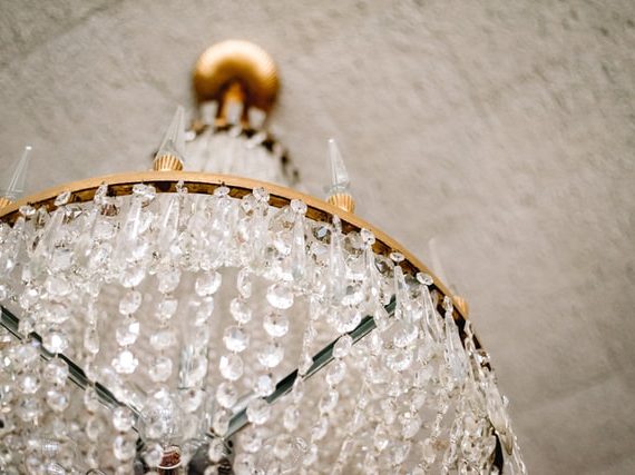 how to clean crystal chandelier