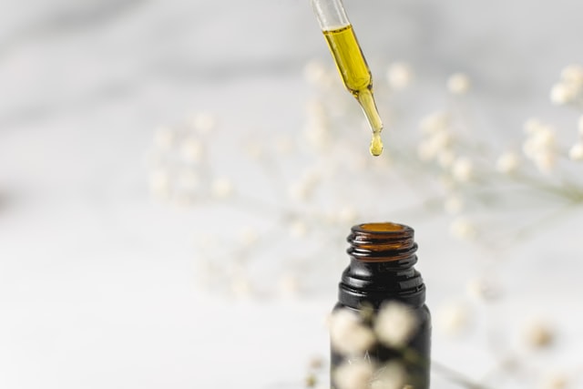 using essential oils to kill mold and mildew